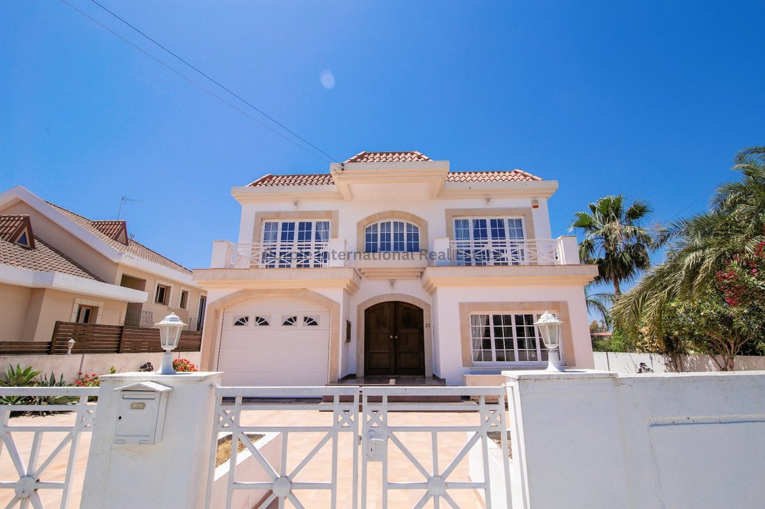 Villa in Kiti, Larnaca, Cyprus 1 - 17986057