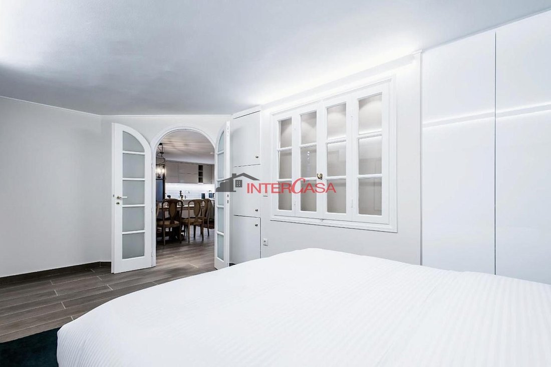 Apartment in Sunoikia Kolonakiou, 1st District of Athens, Athens 5 - 17992428