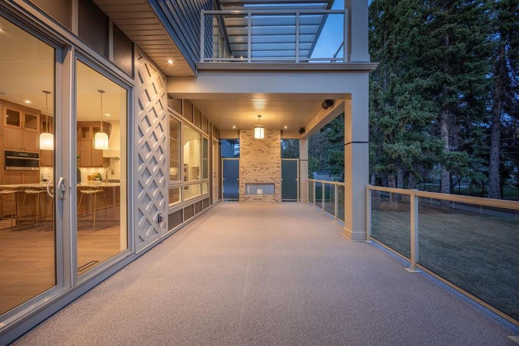 House in Calgary, Alberta, Canada 4 - 17995530