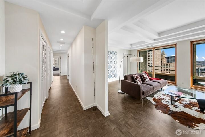 Condo in Seattle, Washington, United States 3 - 17990704