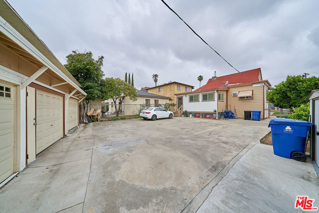 Los Angeles, California, United States 2 - 17994208