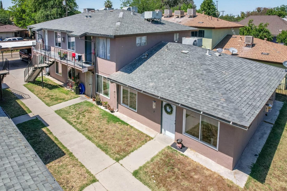 Fresno, California, United States 1 - 17987404