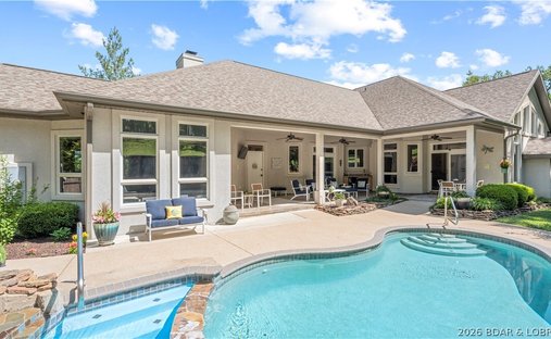 House in Camdenton, Missouri, United States 1