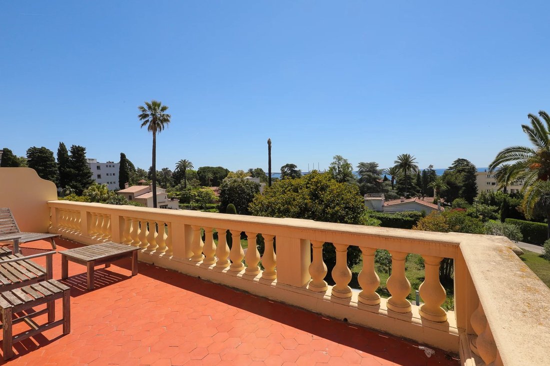 Apartment in Cannes, Provence-Alpes-Côte d'Azur, France 2 - 17984480