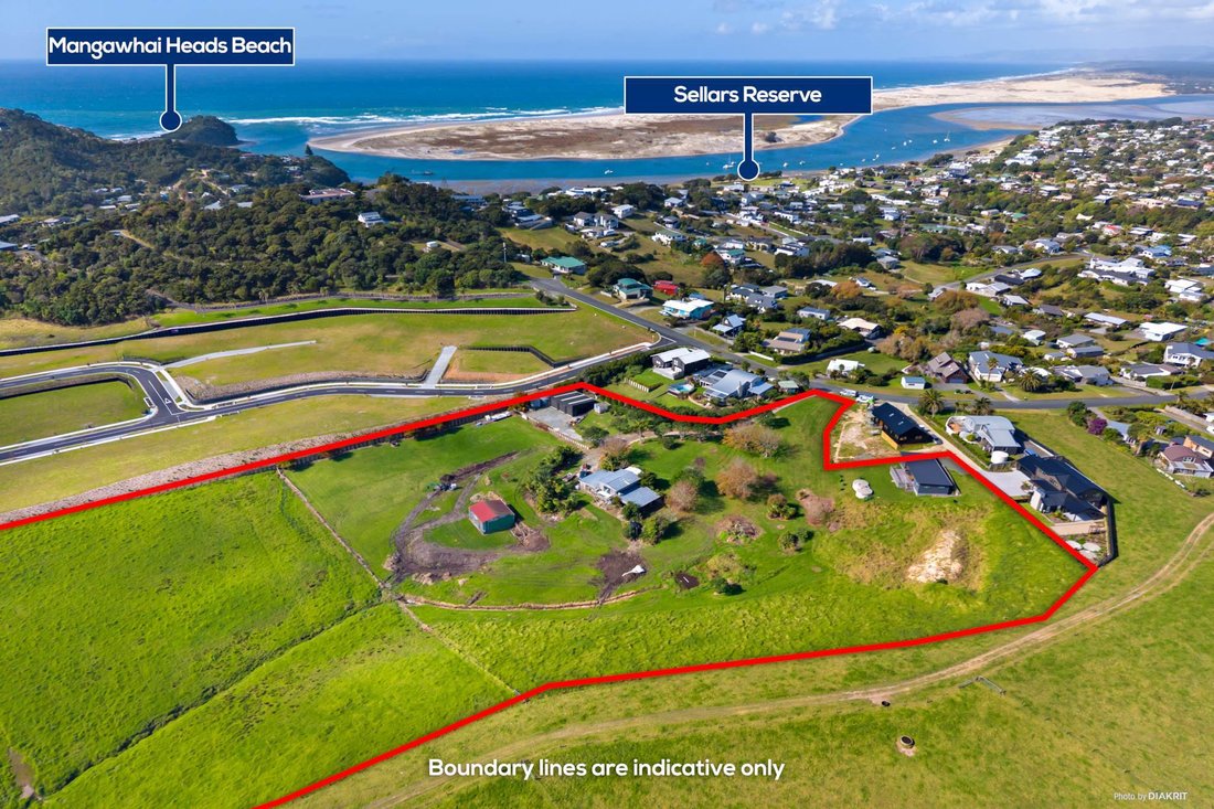 House in Mangawhai Heads, Northland, New Zealand 1 - 17990545