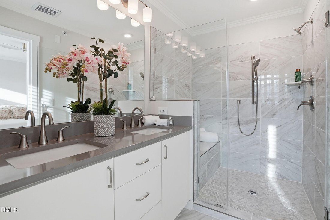 Condo in Raleigh, North Carolina, United States 4 - 17994348