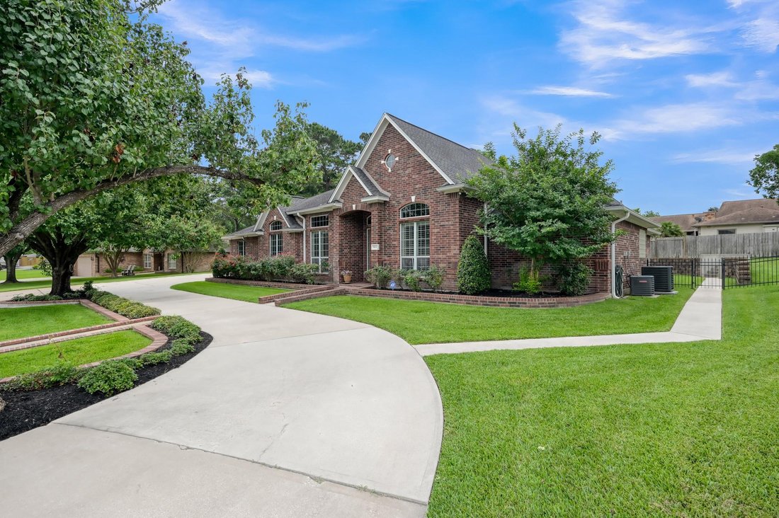 House in Willis, Texas, United States 3 - 17988987