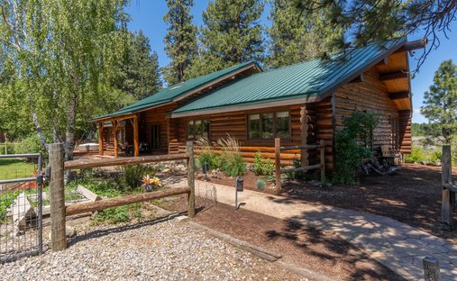 House in Chiloquin, Oregon, United States 1