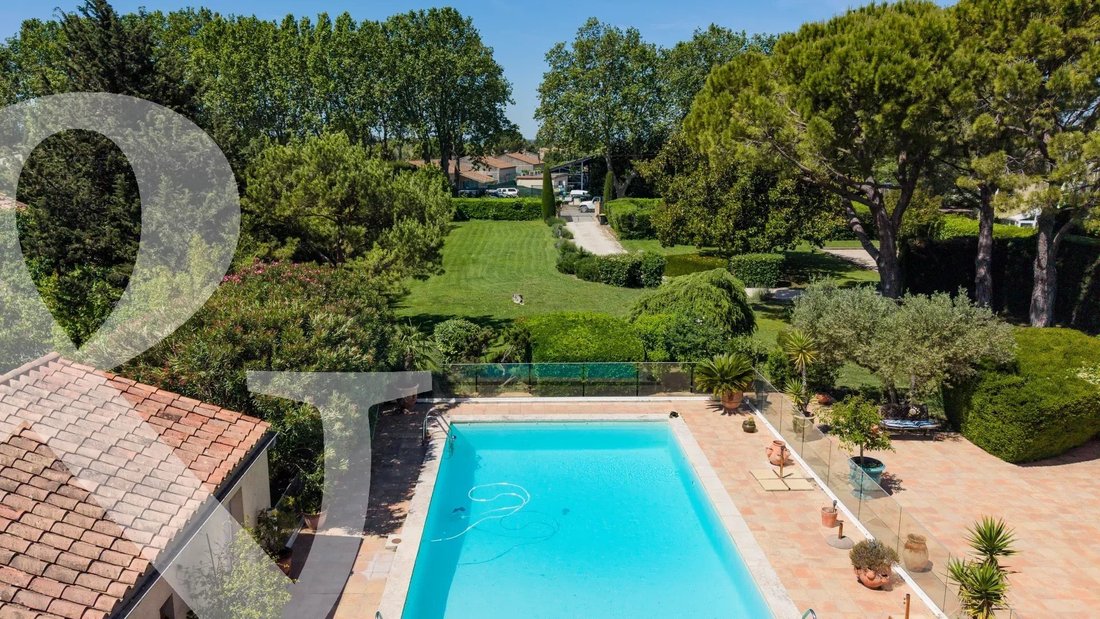 House in Fontvieille, Provence-Alpes-Côte d'Azur, France 4 - 17286426