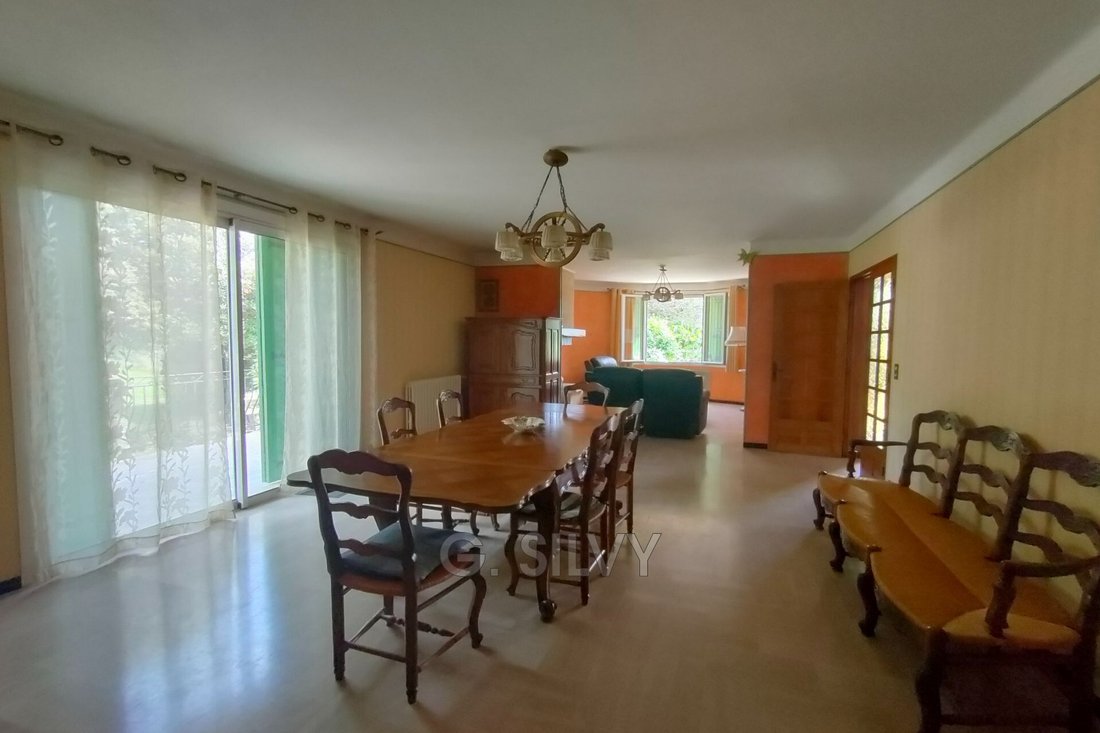 Villa in Orange, Provence-Alpes-Côte d'Azur, France 2 - 17985304