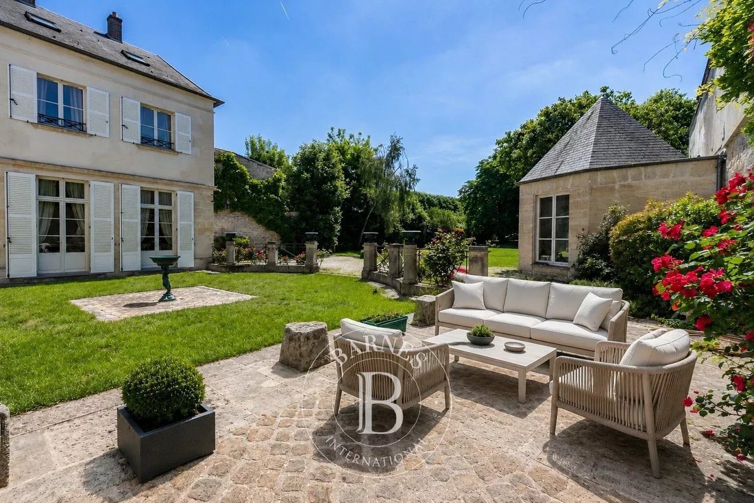 Estate in Chantilly, Hauts-de-France, France 3 - 17989468