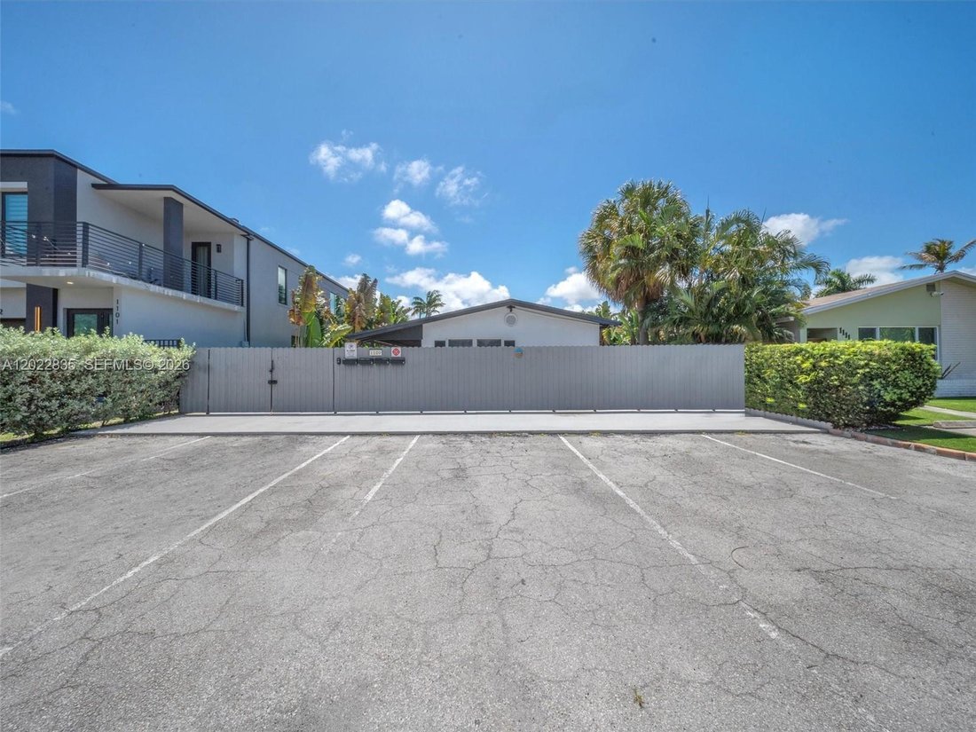 Fort Lauderdale, Florida, United States 3 - 17987968