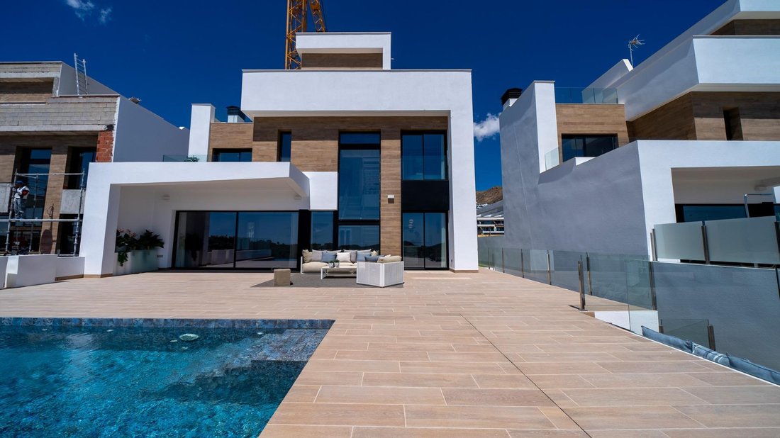 Villa in Finestrat, Valencian Community, Spain 2 - 17995086