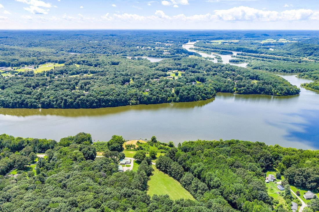 House in Dover, Tennessee, United States 4 - 17985829