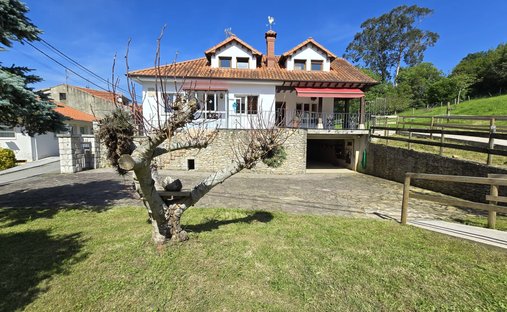 Haus in Alfoz de Lloredo, Kantabrien, Spanien 1