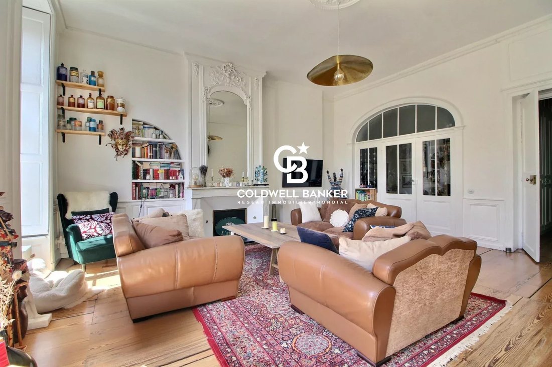 Apartment in Grand Parc-Chartrons-Paul Doumer, Bordeaux, France 1 - 17986375
