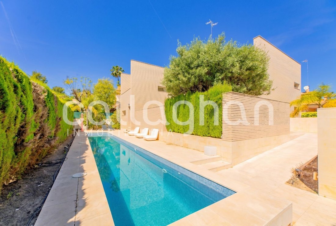 Villa in Campo Olivar, Godella, Valencian Community 1 - 17989247
