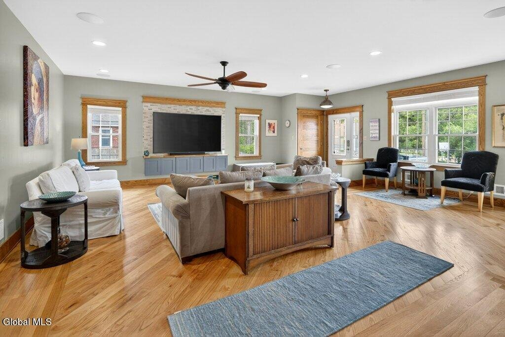 House in Albany, New York, United States 4 - 17992894