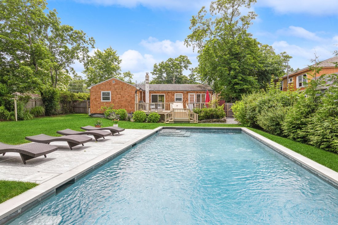 Sag Harbor, New York, United States 1 - 17993495