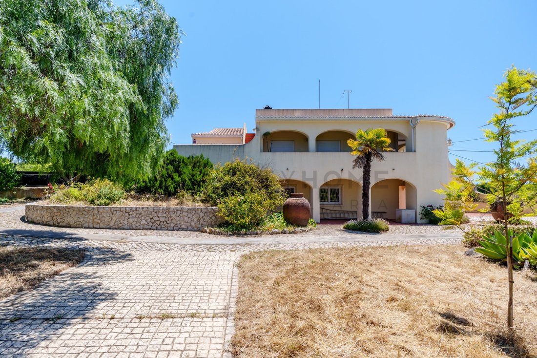 House in Lagoa e Carvoeiro, Algarve, Portugal 3 - 17745443