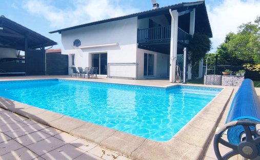 House in Villefranque, Nouvelle-Aquitaine, France 1