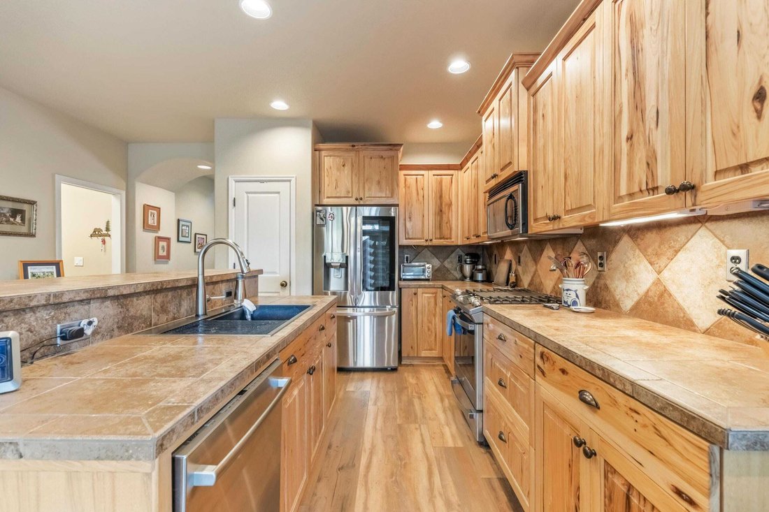 House in La Pine, Oregon, United States 5 - 17985038