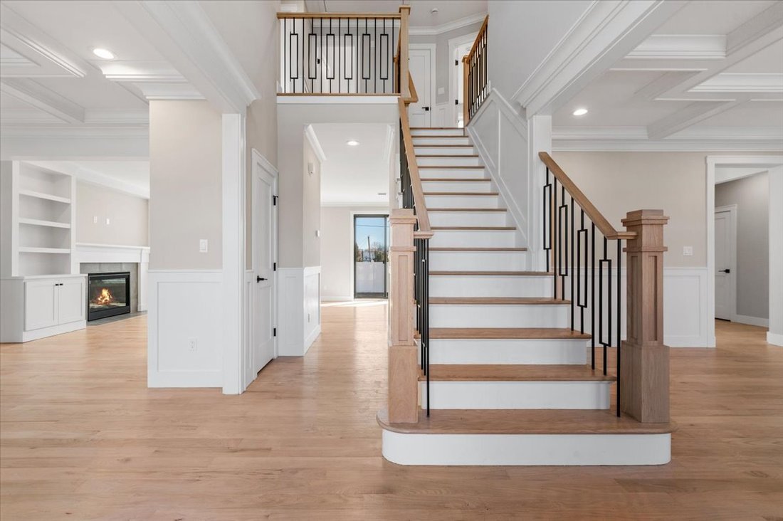House in Old Bethpage, New York, United States 4 - 17985646