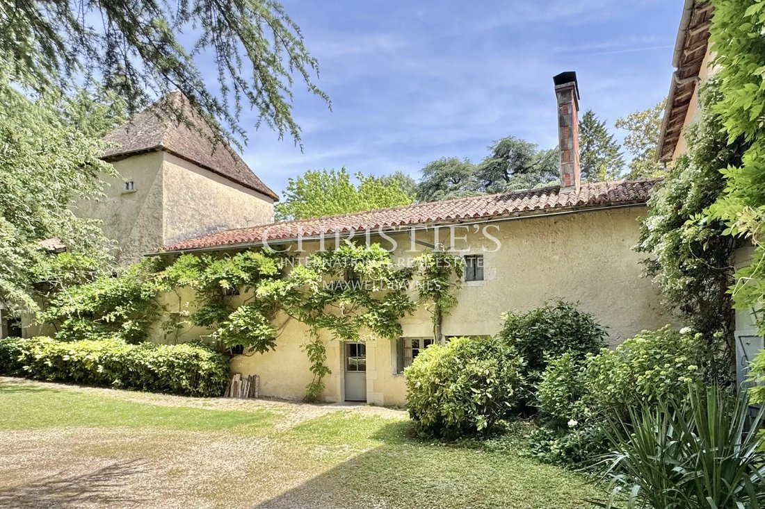 Estate in Saint-Claud, Nouvelle-Aquitaine, France 5 - 17993688