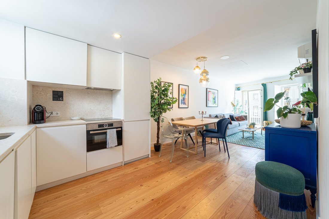 Apartment in Arroios, Lisbon, Portugal 2 - 17989239