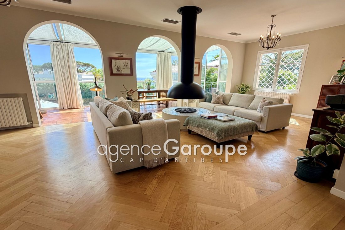 Villa in Antibes, Provence-Alpes-Côte d'Azur, France 4 - 13779835