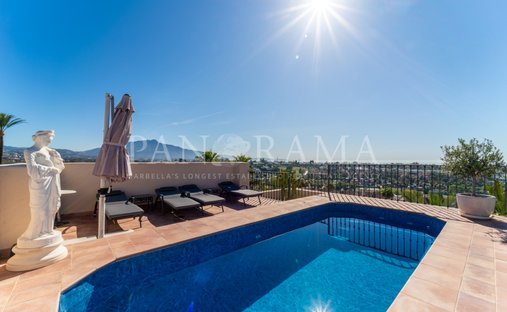 Penthouse in Estepona, Andalusia, Spain 1