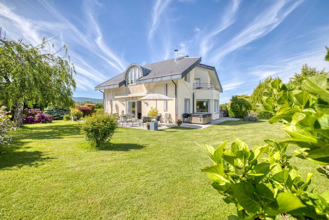 House in Pers-Jussy, Auvergne-Rhône-Alpes, France 1 - 17994840