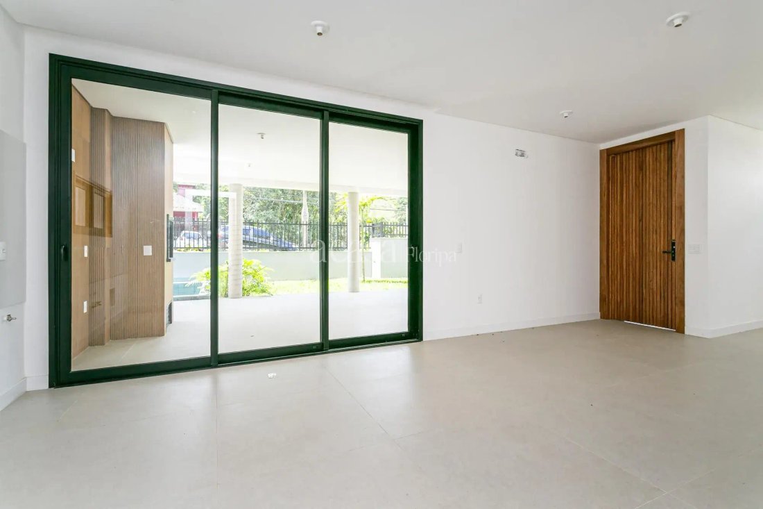 Condo in Florianópolis, State of Santa Catarina, Brazil 4 - 17984674