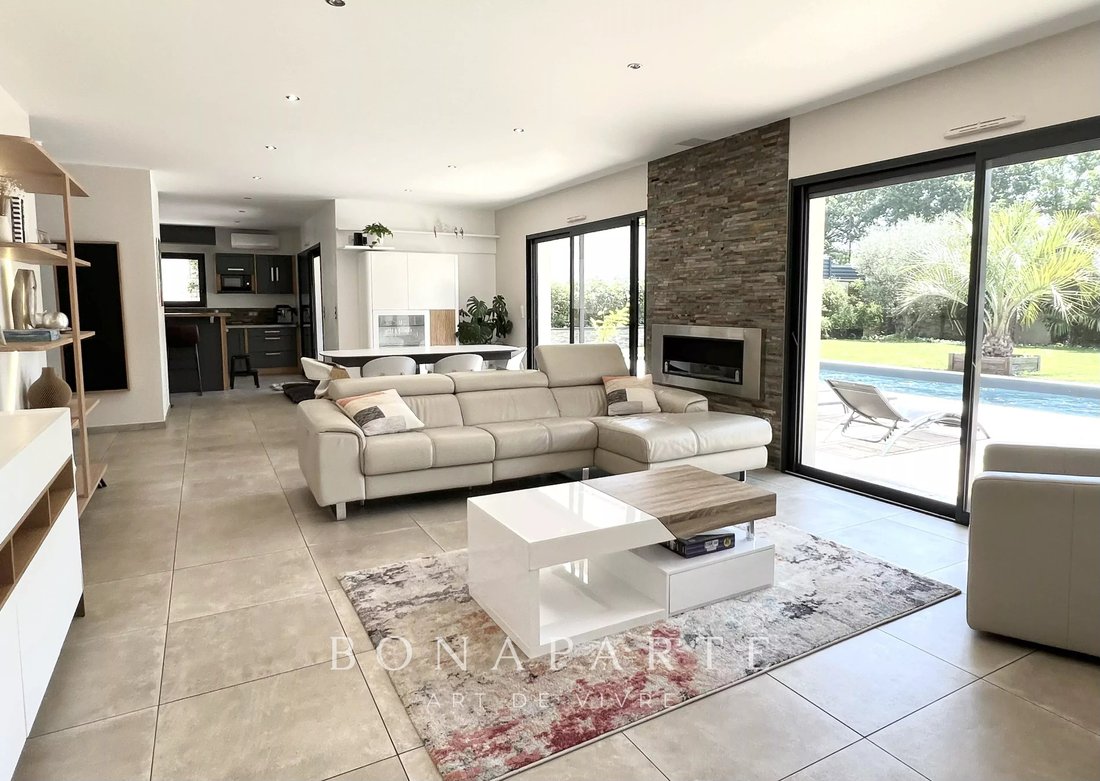 House in Pau, Nouvelle-Aquitaine, France 5 - 17989484