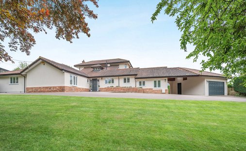 House in Padbury, England 1