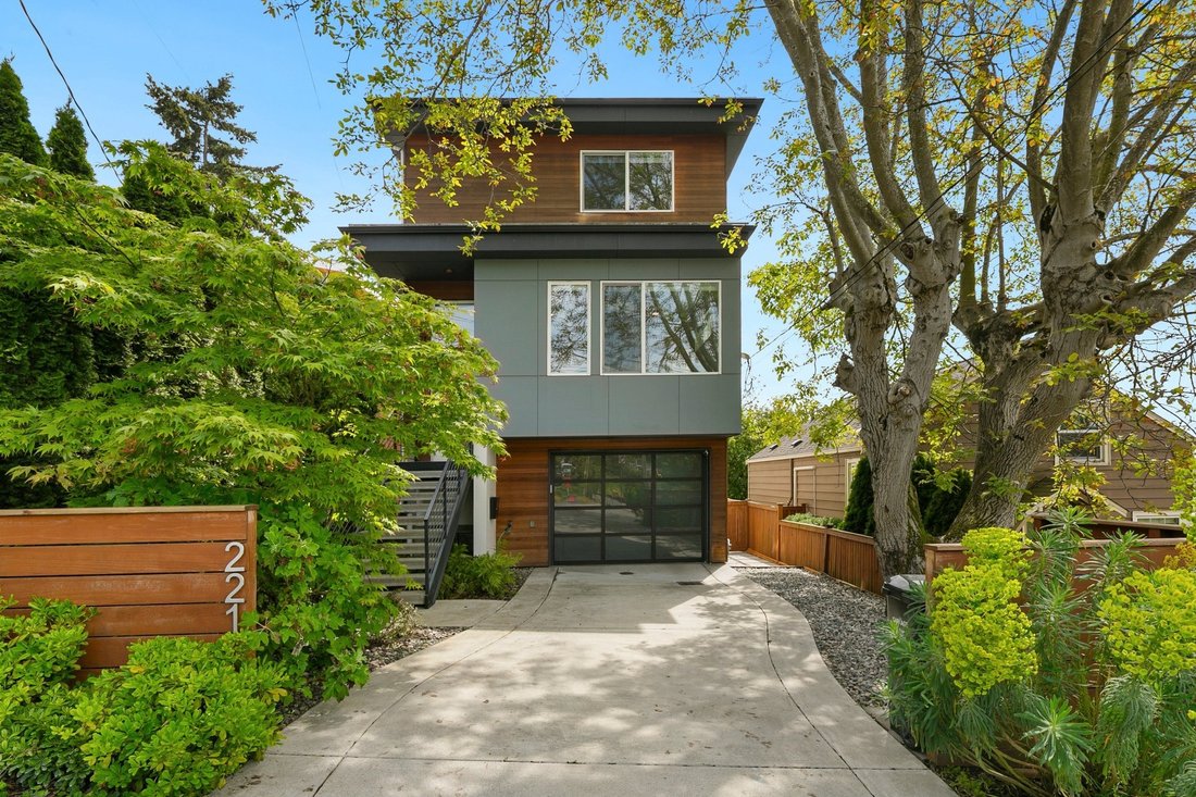 House in Seattle, Washington, United States 1 - 17985248