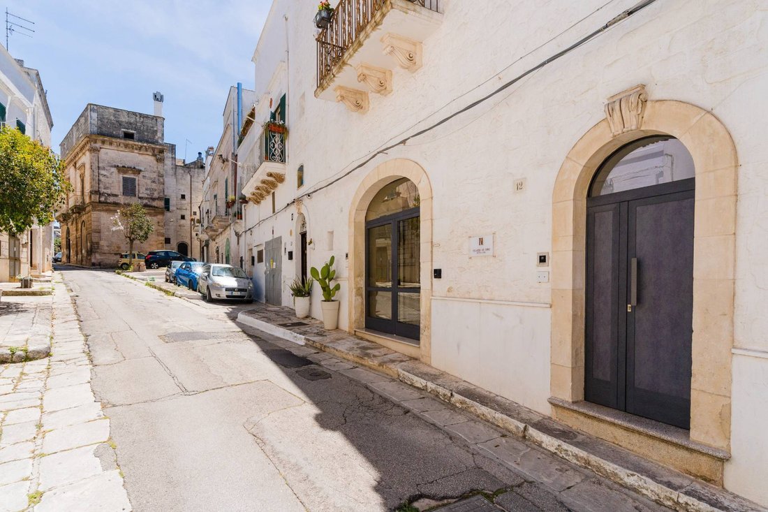 Ludovico Street - Corso Umberto I - Vittorio Emanuele Street, Ostuni, Apulia 3 - 17848600