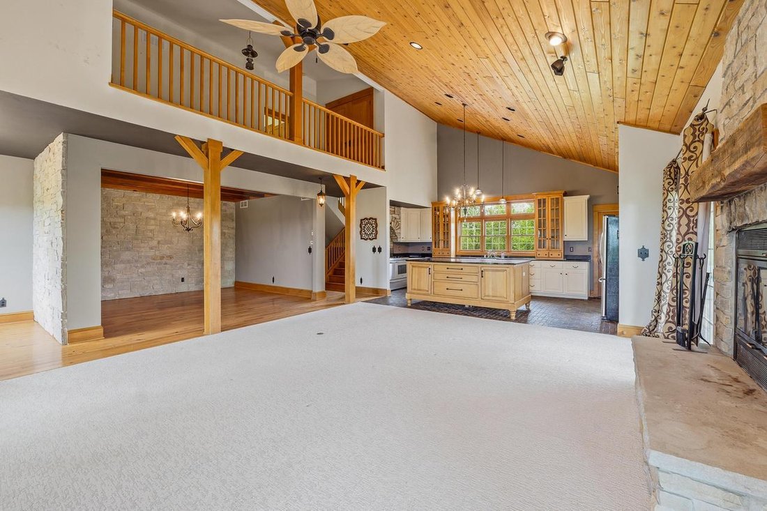 House in Campbellsport, Wisconsin, United States 2 - 17996905