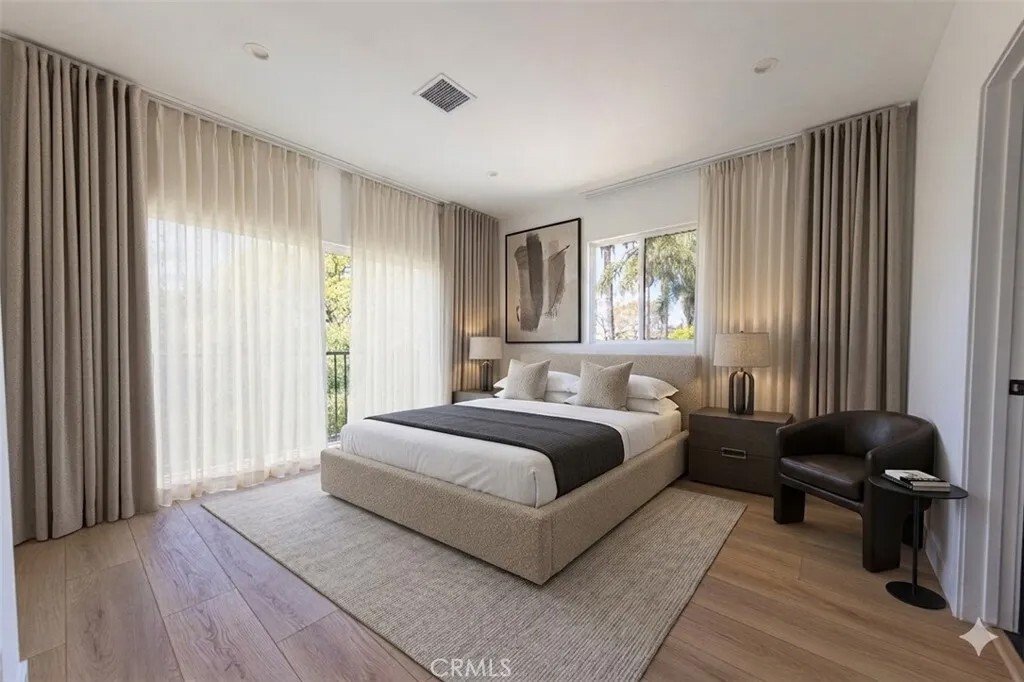 Los Angeles, California, United States 5 - 17993230