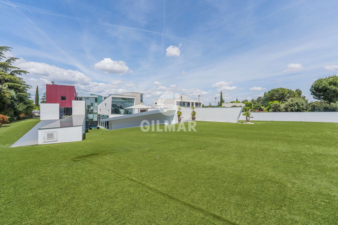 Villa in Tres Cantos, Comunidad de Madrid, Spain 5 - 17984631