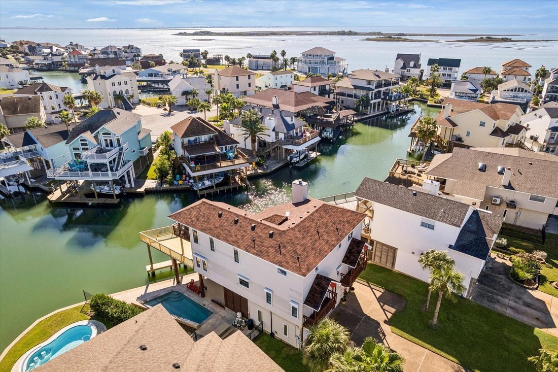 House in Galveston, Texas, United States 1 - 16781348
