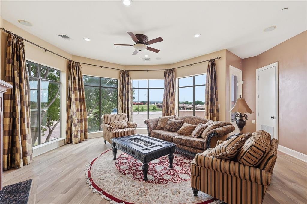 Condo in Fort Worth, Texas, United States 4 - 17988906