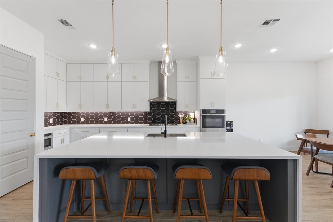 House in College Station, Texas, United States 3 - 17989038