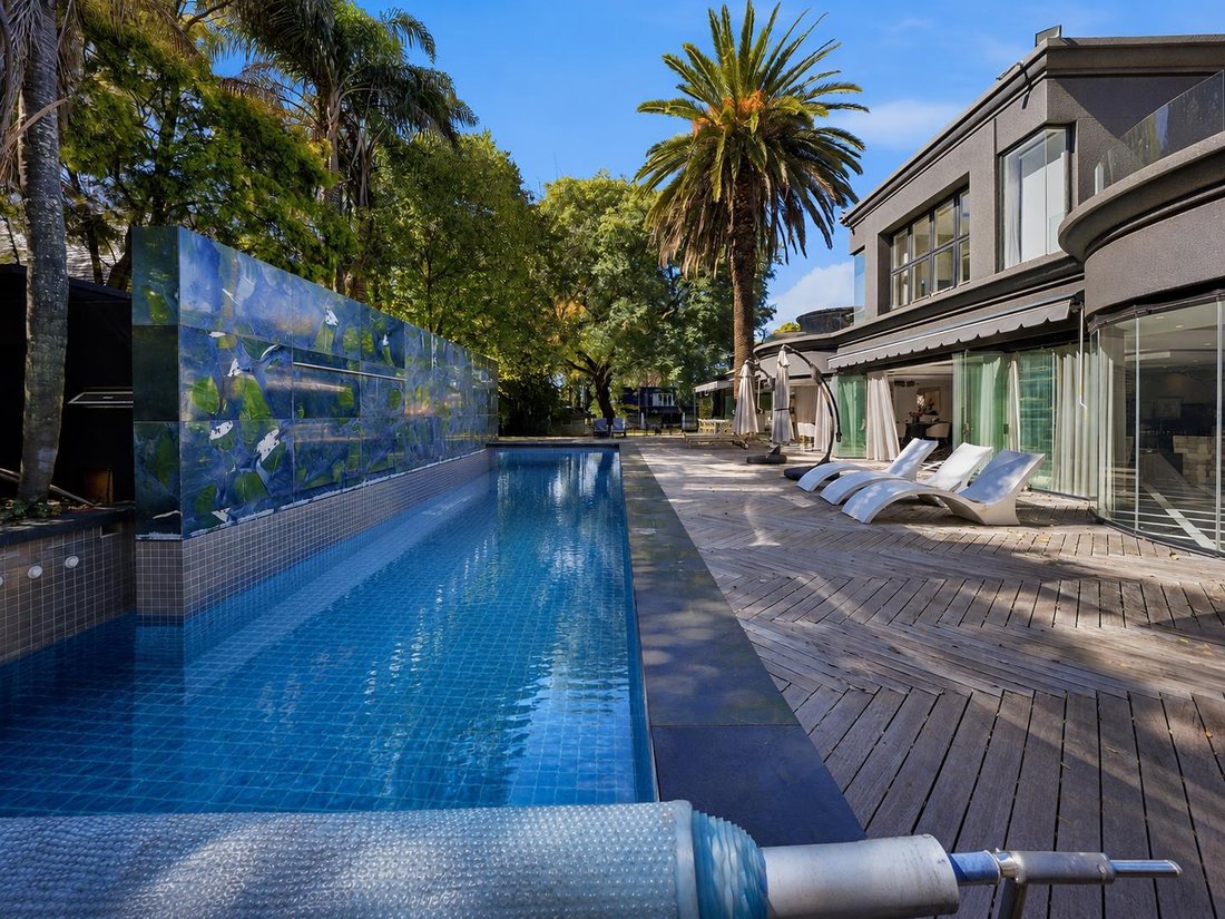 House in Houghton Estate, Gauteng, South Africa 3 - 17989276