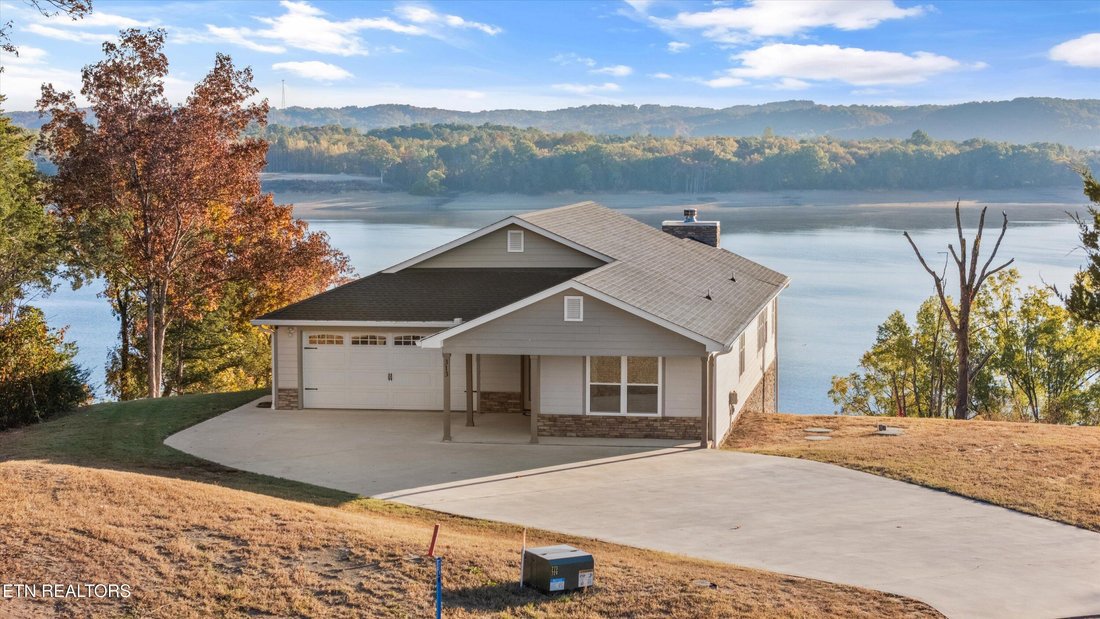 House in Dandridge, Tennessee, United States 1 - 17995196