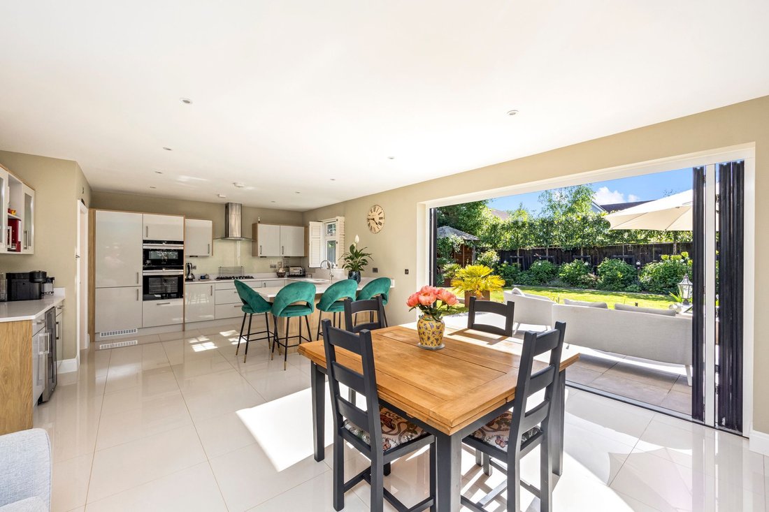 House in Borde Hill, Bolney, England 2 - 17985802
