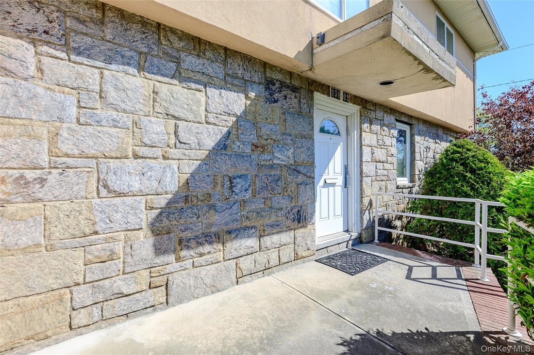House in New York, New York, United States 2 - 17987004