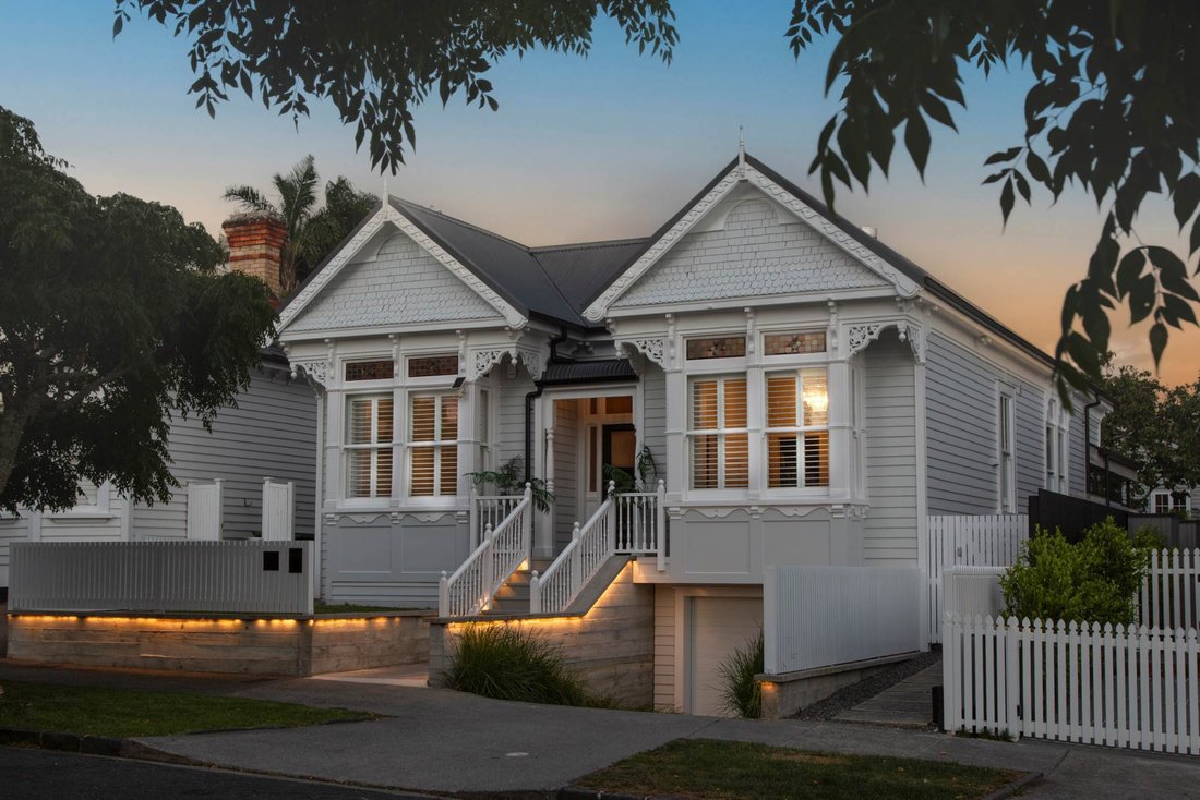 House in Auckland, Auckland, New Zealand 2 - 17990511