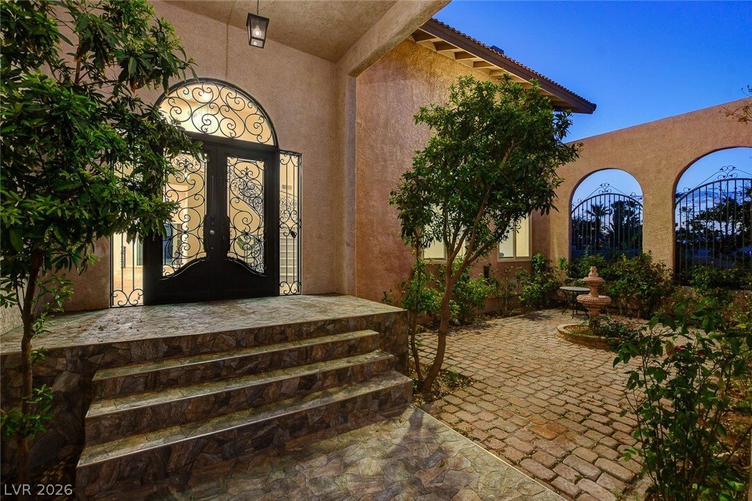 House in Las Vegas, Nevada, United States 2 - 17986943