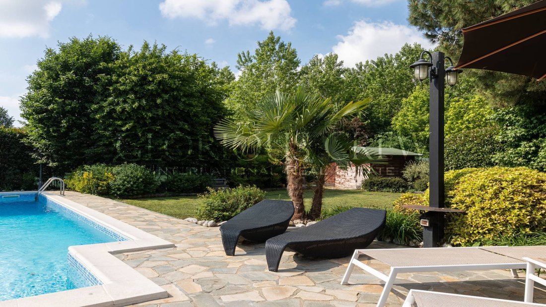 Villa in Borgarello, Lombardy, Italy 5 - 17990088